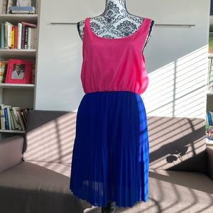 Marquis Color-Block Pleated Dress - Size L, EUC